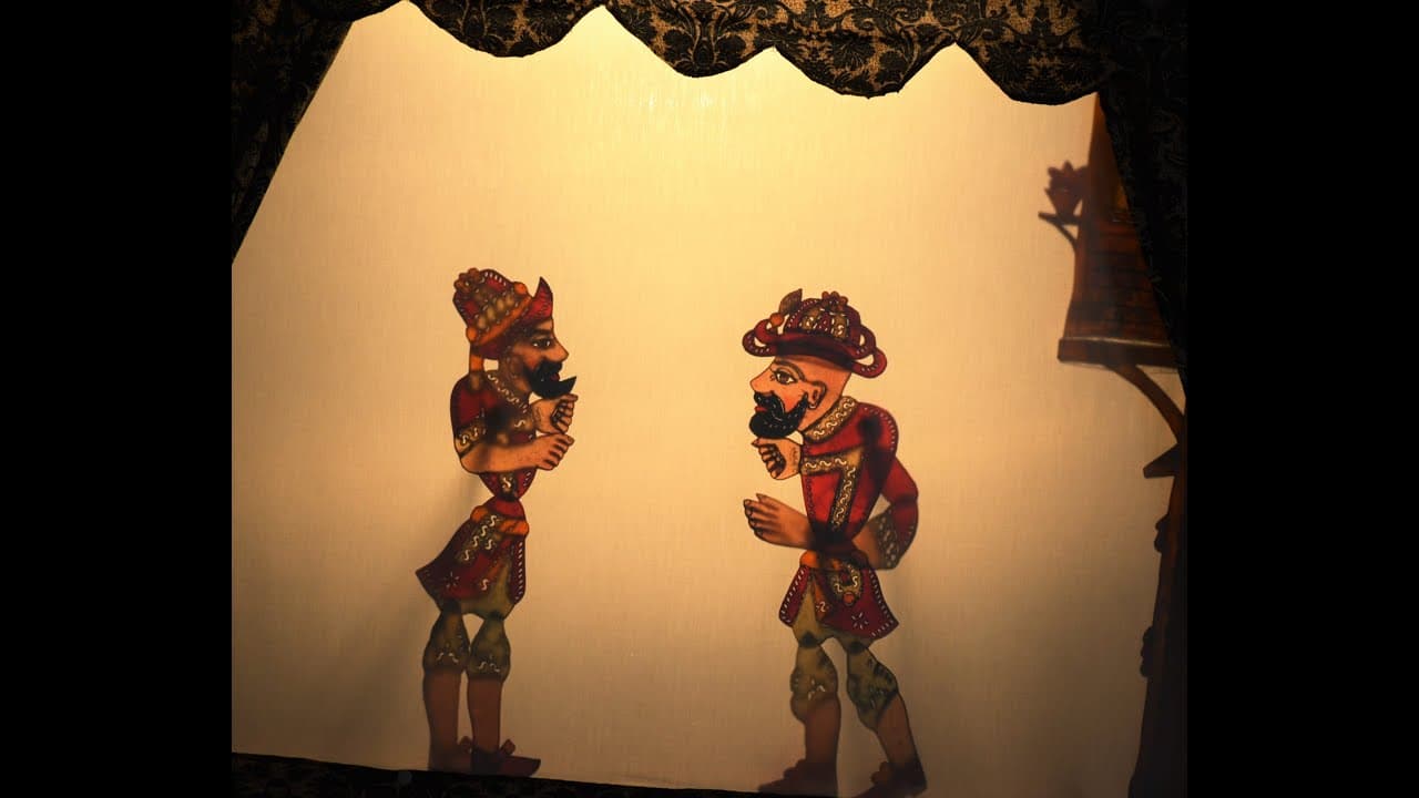 Karagoz ve Hacivat Golge Oyunu gosterisi