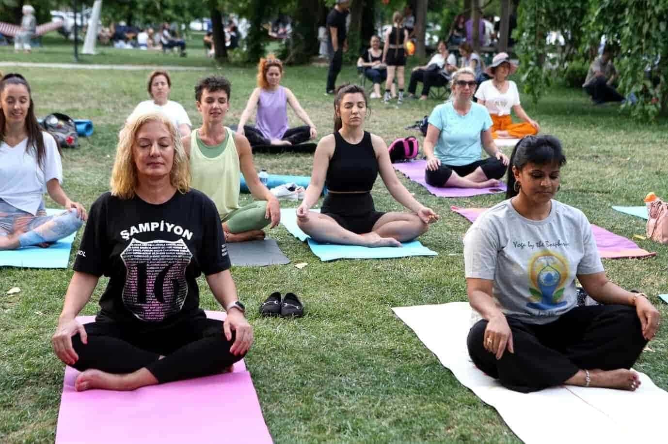 Muzede Yoga egitim 1