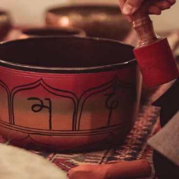 Muzede Sesle Meditasyon egitim