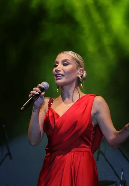Irem Derici konseri 4
