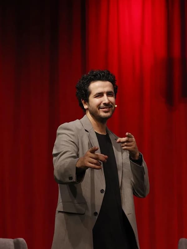 Taner Cagli stand up