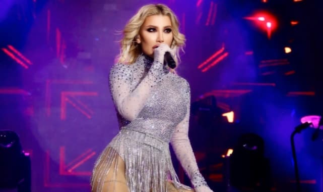 Irem Derici konseri 7